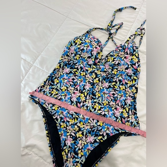 Shade & Shore Floral One Piece Swimsuit size L - Picture 9 of 11